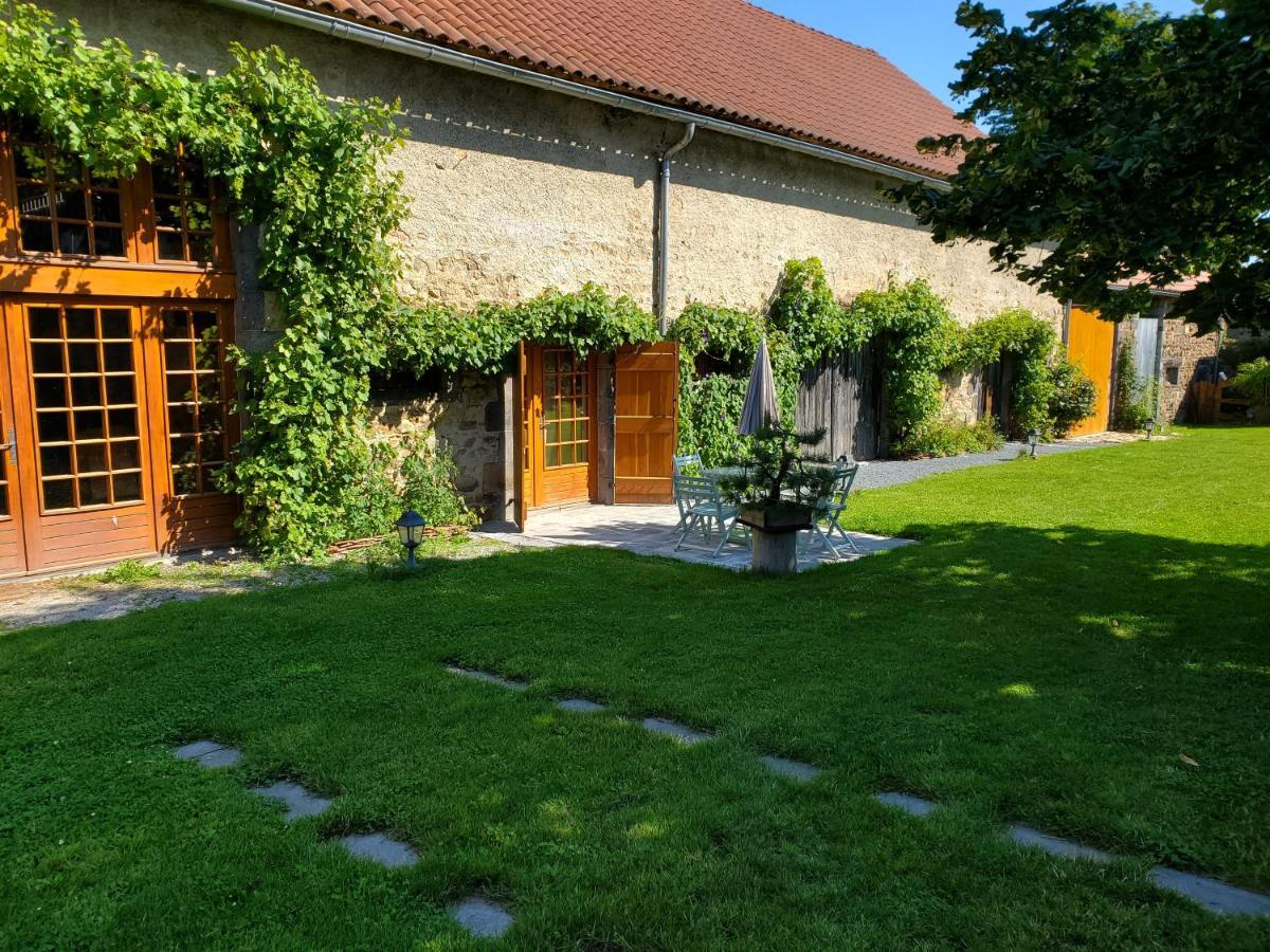 Bed and Breakfast Domaine Des Maillets Blot-l'Eglise Zewnętrze zdjęcie