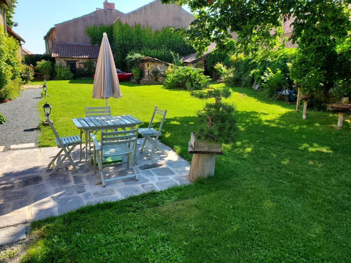 Bed and Breakfast Domaine Des Maillets Blot-l'Eglise Zewnętrze zdjęcie